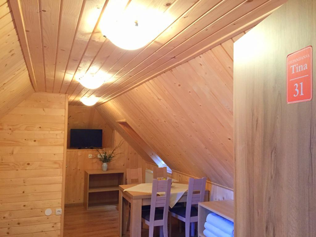 Apartmaji In Sobe Tina Kranjska Gora Exterior photo